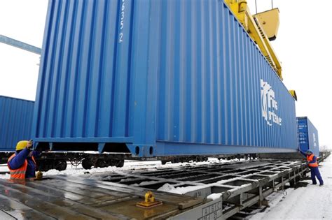 Zheldoripoteka, rzd's real estate arm, was revealed to have sold land plots located close to railway stations in major cities to the son of russian railways president vladimir yakunin.26 far east land bridge, a company partnered with a russian. Plus 20 Prozent im Containerverkehr bei RZD Logistics ...