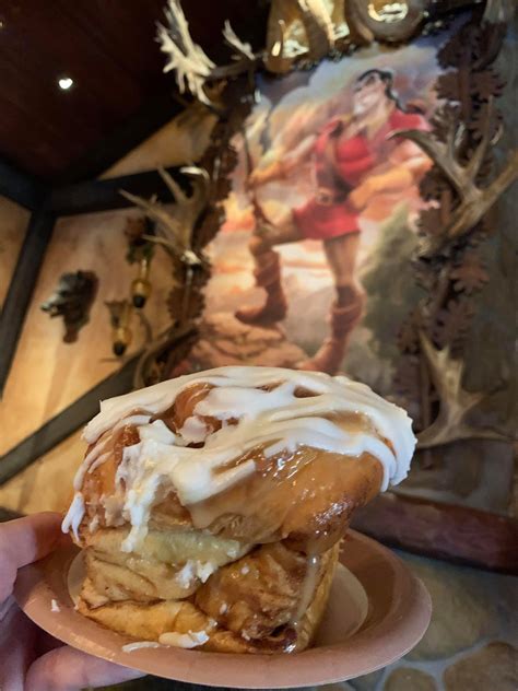 Try These Cinnamon Rolls From Gastons Tavern Chip And Company