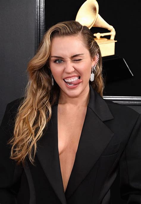 Miley Cyrus Braless For Grammy Awards 2019 Scandal Planet