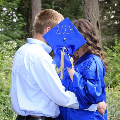 Graduation Couple Pictures