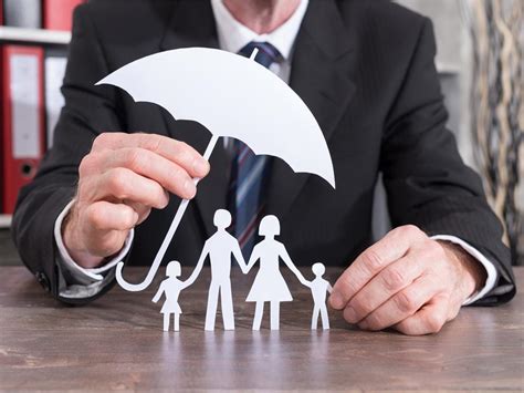 Term Life Vs Traditional Life Insurance Plans Which Option Is Better
