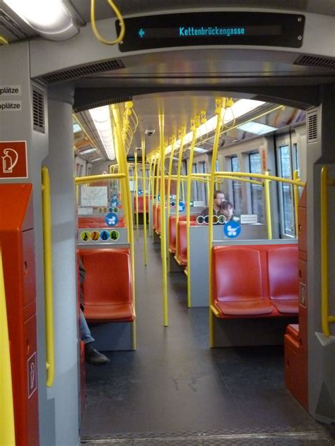 wiener linien u bahn Österreich straßenbahn bus wien lokalbahnen stadtwerke vienna metro