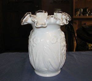 Vintage Milk Glass About VINTAGE FENTON SILVER CREST DAFFODIL