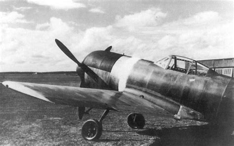 Bf 109x A New Forward Fuselage Was Designed And A New Full Vision