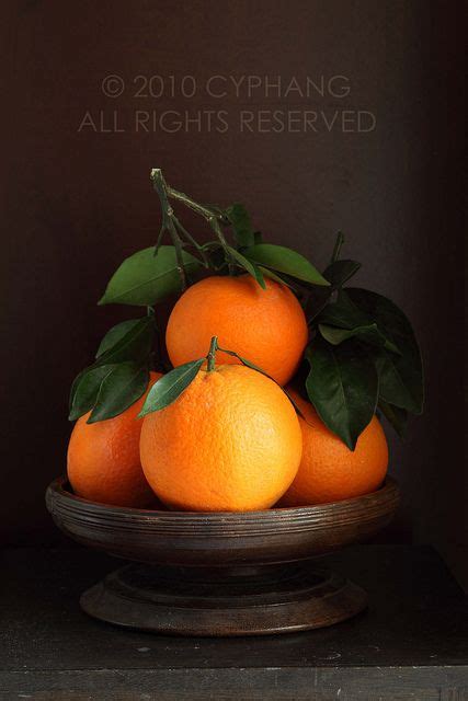 Valencia Oranges With Leaves Valencia Orange Fruit And Veg Orange