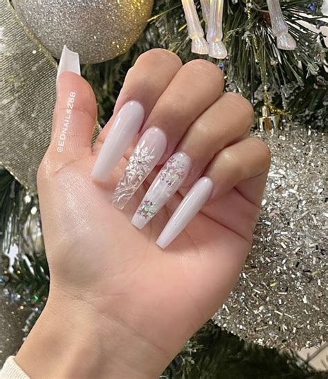 Reindeer Neutral Coffin Nails — Christmas Nails Designs 2021