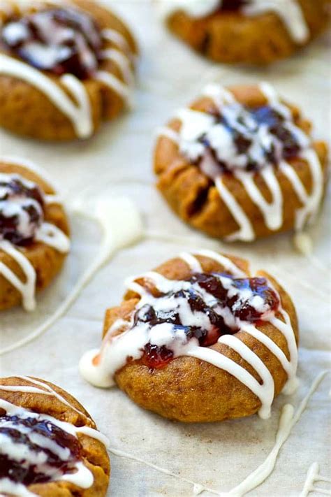 There are some cats who very well may try blueberries because it's something new, dempsey cats have unique tastes and preferences. Glazed Blueberry Pie Thumbprint Cookies