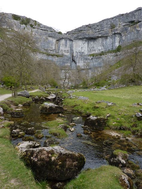 Malham Cove Walk Approximately 2 12 Hours 4 Miles See Malham Cove