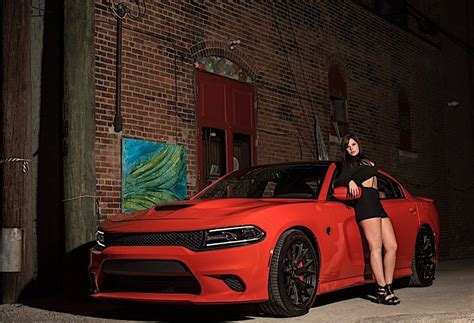 A Super Sexy Dodge Charger Hellcat Photo Shoot