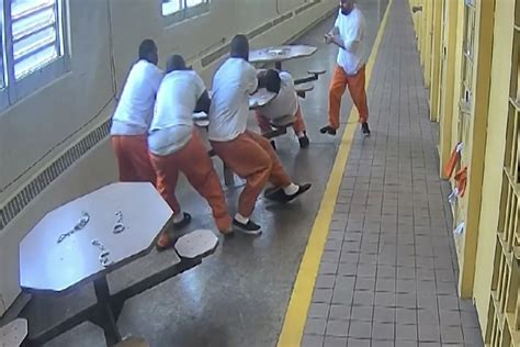 Video Of Prison Stabbing In Ohio Raises Security Issues