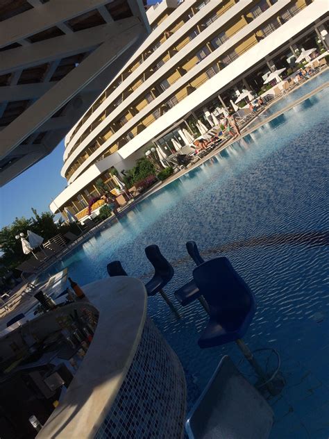 poolbar mit blick auf das hotel olympic palace pool bar poolbar das hotel