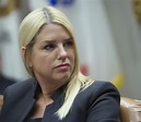 Florida Attorney General Pam Bondi wants Big Pharma to pay billions for ...