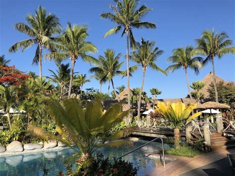 Outrigger Fiji Beach Resort Review