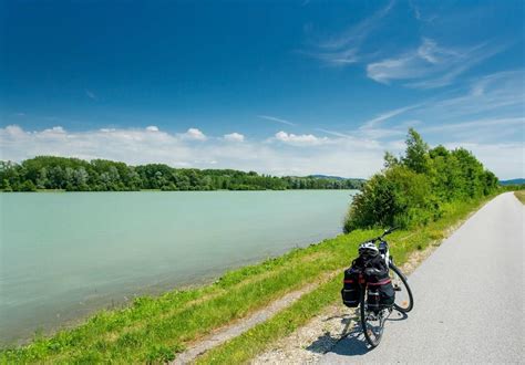 Danube Bike Tours Biking The Danube Cycle Path Macs Adventure