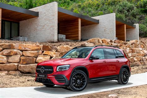 It was unveiled by the german manufacturer daimler ag on 10 june 2019 in park city, utah. 2021 Mercedes-Benz GLB-Class Exterior Photos | CarBuzz