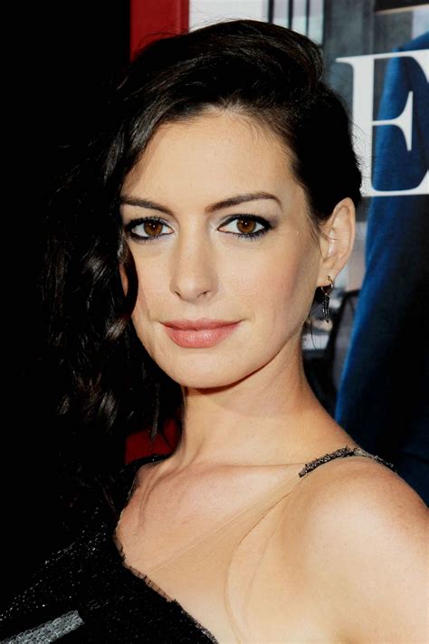 Anne Hathaway At The Intern Premiere In New York 09212015 Hawtcelebs
