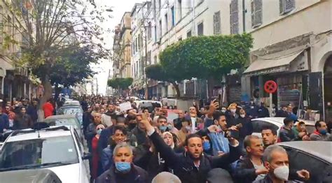 Hirak Les étudiants Manifestent à Alger Algerie360
