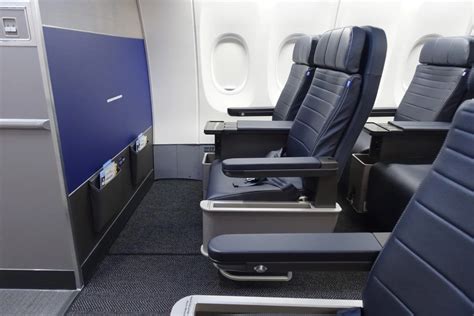 Review United 737 Max 9 First Class From Orlando To Houston The
