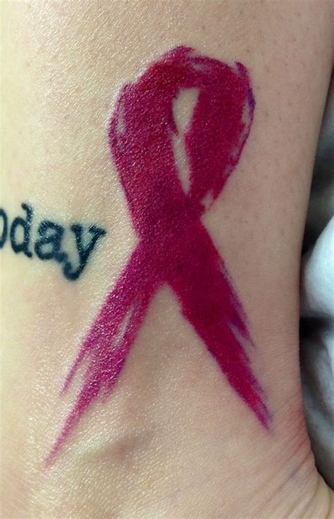 To help put an end to any and all confusion about cancer ribbon colors, we've put together this guide with 59 different cancer ribbons, their correct colors, and the associated cancer awareness months/days. Pin by Lauren Elizabeth on Tats