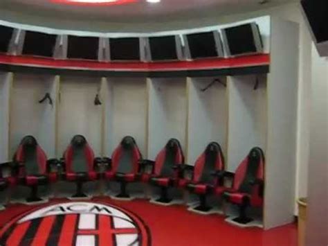 The protagonist of milan tv's milan addicted column, ghali recounted himself in the heart of the stadium's dressing rooms. AC Milan - Dressing room - YouTube