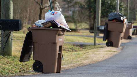 Nashville approves contracts with new trash collection companies