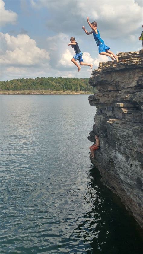 Rock Jumping Not The High Cliffs Dam Site Park Greers