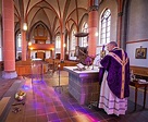 Kirche in Corona-Zeiten: Heilige Messe in Birkenfeld ist auf YouTube zu ...
