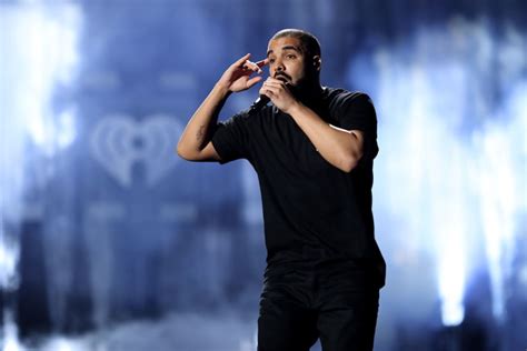 Drakes “in My Feelings” Is No 1 On The Billboard Hot 100 The Fader