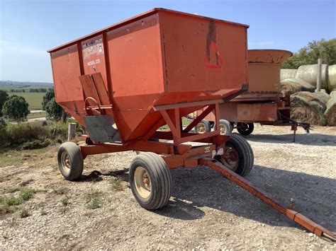 Huskee 225 Gravity Flow Wagon Bigiron Auctions