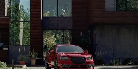 Chrysler Apresenta Edição De Despedida Do 300c Depois De 18 Anos Em Linha