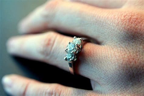 As a rule, men's wedding bands cost significantly less than those for women. How Much Does an Engagement Ring Cost? | HowMuchIsIt.org