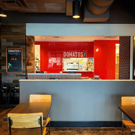 Second Donatos Pizza Location Opens In Sarasota Restaurant Magazine