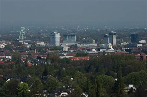 2 km² großes areal, in dem sich um die 80 gastronomische betriebe befinden. Urlaub Bochum: Sehenswürdigkeiten & Reiseinformationen