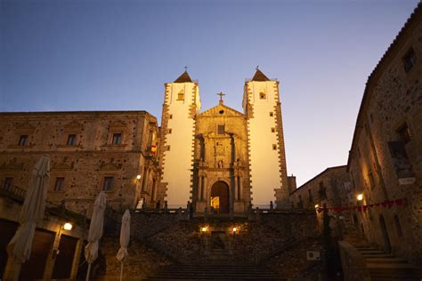 Ciudad Monumental De Cáceres Turismo Cáceres