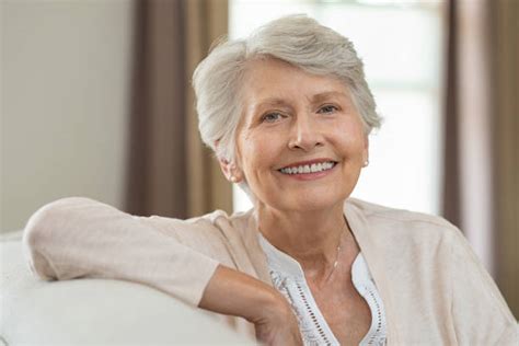 438200 Old Woman Smiling Stock Photos Pictures And Royalty Free Images