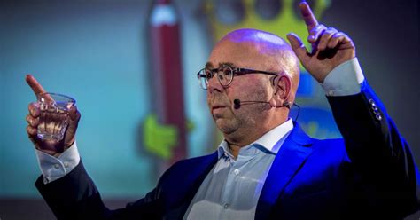 De voorloper is het op rtl 7 uitgezonden voetbal inside. Jan Dijkgraaf stopt als columnist van Veronica Inside ...