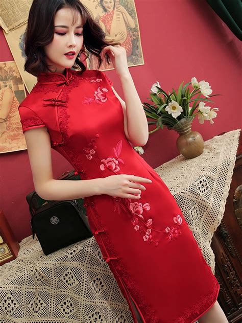 Red Embroidered Mid Qipao Cheongsam Dress With Lace Trim Cozyladywear