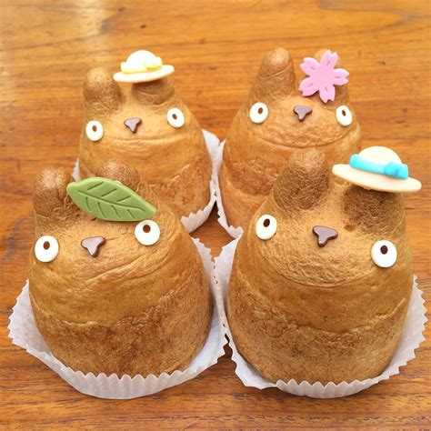 Totoro Cream Puffs Shirohige S Cream Puff Factory Tokyo