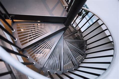 Versatile Classic Steel Salter Spiral Stair Gallery Steel Spiral