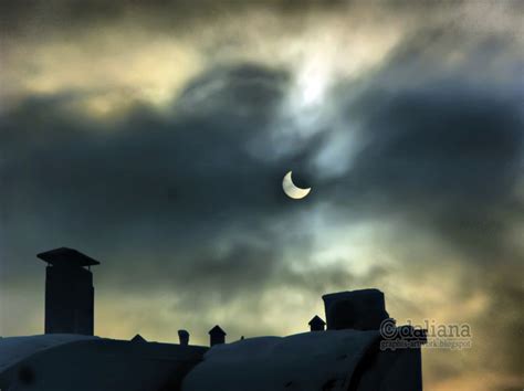 Photographis Solar Eclipse Eclipsa De Soare 4 January 2011