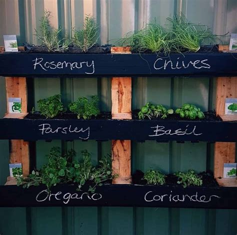 21 Spectacular Recycled Wood Pallet Garden Ideas To Diy Vertical Pallet