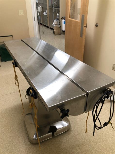 Sold 2100 Sold 2009 Shor Line Heated Hydraulic And Tilt Surgery Table