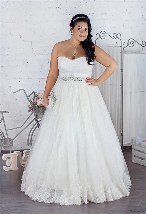 más de 40 vestidos de novia para gorditas ¡sencillos de boda civil y para mujeres bajitas