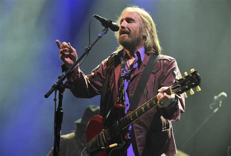 Tom Petty And The Heartbreakers Hit Home Run At Fenway The Boston Globe