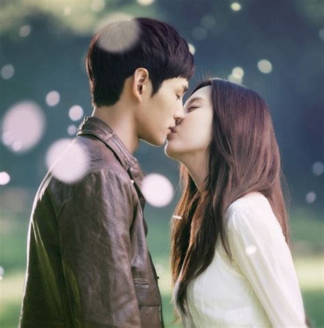 Passionate Love Raises The Heat For Premiere With Seohyuns Kiss