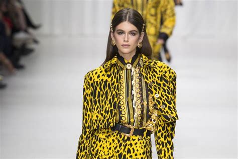 Versace Springsummer 2018 Ready To Wear Show Report British Vogue