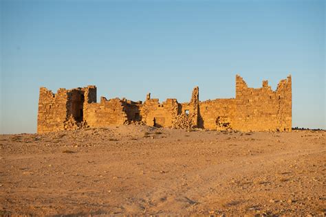 Qasr Bshir A Roman Fortress In The Jordan Desert Wild Man Life
