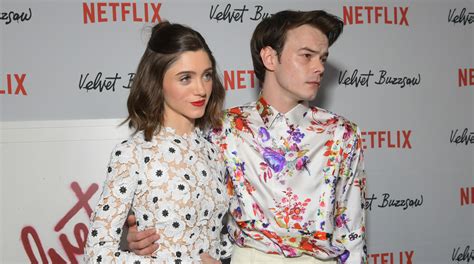 Natalia Dyer Charlie Heaton Couple Up For Velvet Buzzsaw La Premiere Alisha Marie