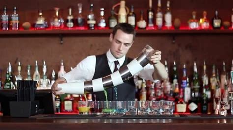 8 Bartending Skills That Will Help You Make The Best Drinks