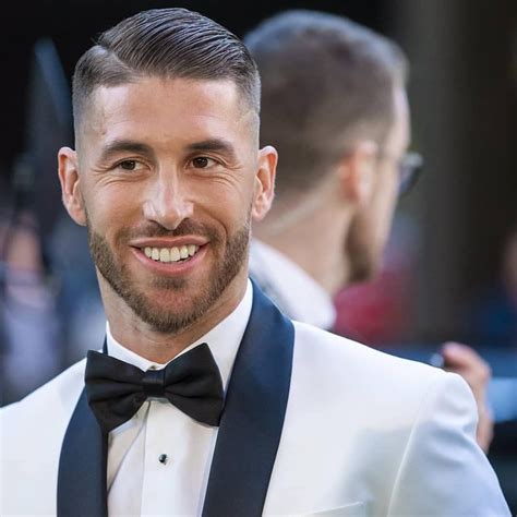 Fans across the globe love his hair more than him, and that is saying something for the. Sergio Ramos Frisur 2020 - trends frisuren